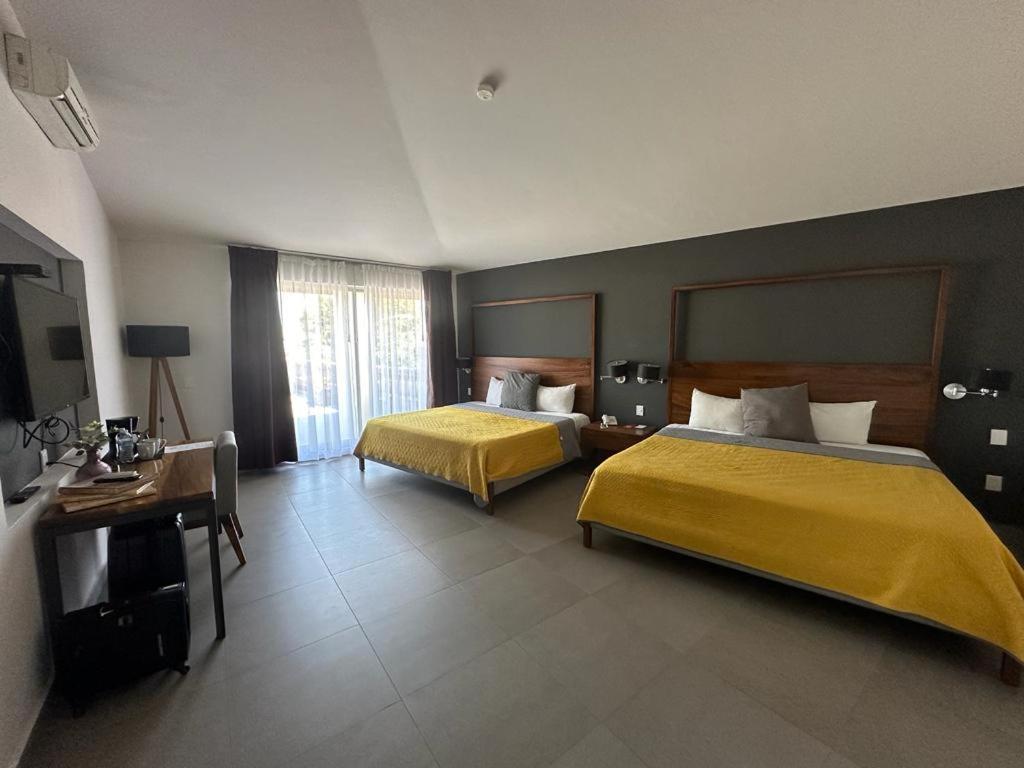 Hotel Boutique Abad Запопан Екстериор снимка